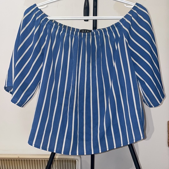 Low shoulder too - Picture 2 of 3